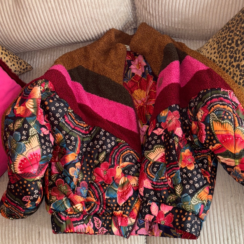 FARM Rio Multicolor Floral Puffer Jacket